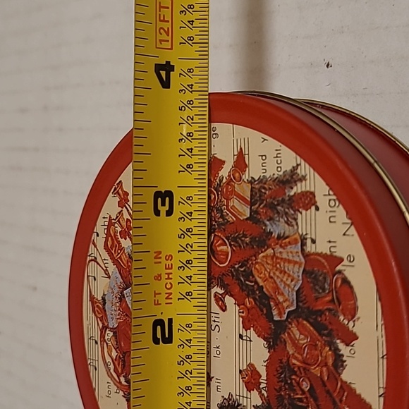 Set of 6 Metal Christmas Coasters in Metal Storage Tin - Picture 15 of 16